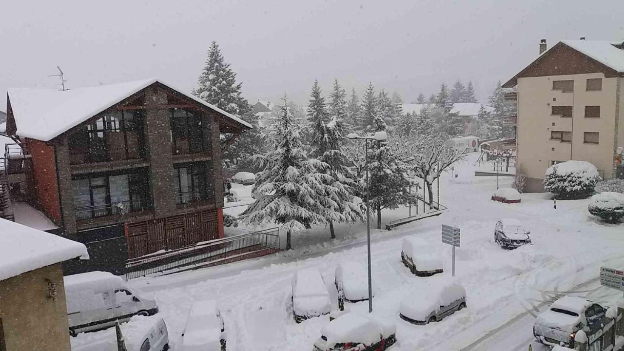 Apartaments Morello Esterri d'Àneu Kültér fotó